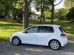 Vit Begagnad 2010 VW Golf VI GT Halvkombi | 64 500 kr (Marknadspris)