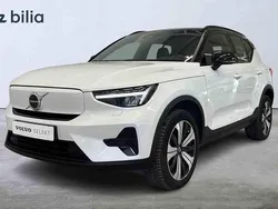 Vit Begagnad 2022 Volvo XC40 Core SUV | 314 900 kr