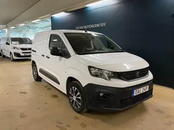 Vit Begagnad 2019 Peugeot Partner Minibuss | 139 900 kr (Bra pris)