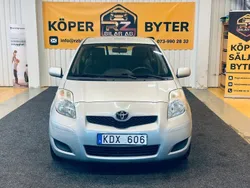 Silver Begagnad 2009 Toyota Yaris Halvkombi | 39 900 kr (Marknadspris)