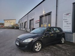 Svart Begagnad 2008 Kia Ceed EX Halvkombi | 32 899 kr (Bra pris)