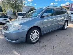 Ljusblå Begagnad 2002 Toyota Corolla Kombi | 29 000 kr (Marknadspris)