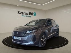 Grå platinum metallic Begagnad 2024 Peugeot 3008 GT SUV | 269 900 kr (Marknadspris)