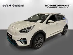 Vit (clear white ) Begagnad 2021 Kia e-Niro 2 SUV | 309 900 kr (Lite dyr)