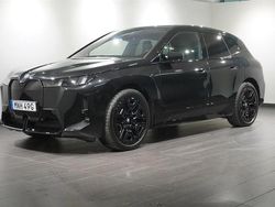 Svart Begagnad 2025 BMW iX Efficient Dynamics SUV | 1 049 900 kr