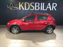 Röd Begagnad 2018 Dacia Sandero Stepway Halvkombi | 69 900 kr (Marknadspris)