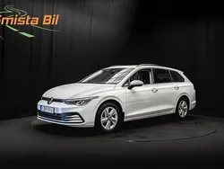 Vit Begagnad 2021 VW Golf VIII Kombi | 238 900 kr (Marknadspris)