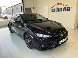 Mörkblå Begagnad 2020 Honda Civic Elegance Halvkombi | 219 900 kr (Marknadspris)