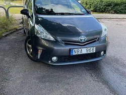 Grå Begagnad 2012 Toyota Prius+ Minibuss | 115 000 kr (Marknadspris)