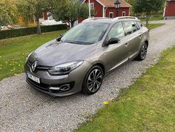 Grå Begagnad 2014 Renault Mégane GrandTour Bose Edition Kombi | 67 500 kr (Marknadspris)