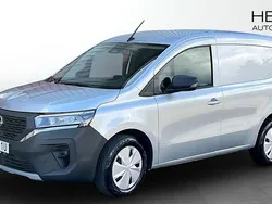 Grå (silver) Begagnad 2022 Nissan Townstar Minibuss | 169 000 kr (Superpris)