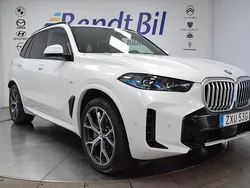 Vit Begagnad 2025 BMW X5 Comfort Edition SUV | 979 500 kr