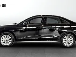 Brilliantsvart Begagnad 2022 Audi A3 Proline Sedan | 279 000 kr (Marknadspris)