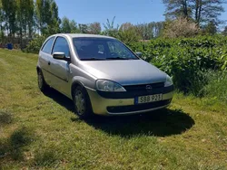 Grå Begagnad 2001 Opel Corsa Halvkombi | 15 000 kr