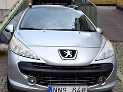 Ljusgrå (grå) Begagnad 2008 Peugeot 207 Kombi | 24 800 kr (Marknadspris)