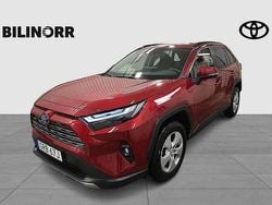 Röd Begagnad 2024 Toyota RAV4 Hybrid Executive SUV | 484 900 kr (Marknadspris)