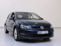 Mörkblå Begagnad 2013 VW Golf VII GT Halvkombi | 94 900 kr (Marknadspris)