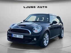 Svart Begagnad 2012 Mini Cooper SD Clubman Kombi | 89 900 kr