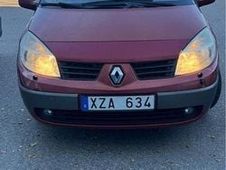 Röd Begagnad 2006 Renault Scénic II Minibuss | 30 000 kr (Marknadspris)