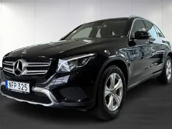 Svart (black) Begagnad 2018 Mercedes GLC220 SUV | 299 900 kr (Marknadspris)