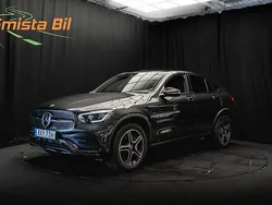 Grå Begagnad 2020 Mercedes GLC300e AMG Sportkupé | 469 700 kr (Marknadspris)