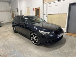 Svart Begagnad 2005 BMW 525 M Sport Kombi | 49 500 kr (Marknadspris)