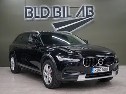 Svart Begagnad 2018 Volvo V90 CC Kombi | 299 900 kr (Bra pris)