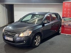 Grå Begagnad 2008 Kia Ceed 3 Halvkombi | 27 900 kr (Marknadspris)