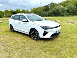Vit Begagnad 2022 MG MG5 EV Comfort Kombi | 179 000 kr