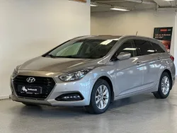 Mörkgrå (grå) Begagnad 2016 Hyundai i40 Kombi | 129 900 kr (Marknadspris)