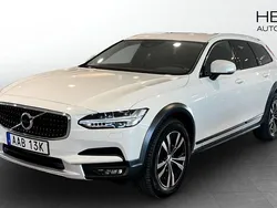 Vit (white) Begagnad 2019 Volvo V90 CC Kombi | 299 900 kr (Marknadspris)
