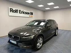 Begagnad 2024 Volvo V60 CC Kombi | 409 500 kr (Marknadspris)