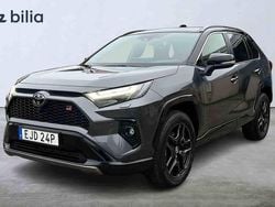 Grå Begagnad 2024 Toyota RAV4 Hybrid Sport SUV | 519 900 kr (Marknadspris)