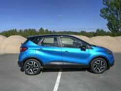 Blå Begagnad 2013 Renault Captur SUV | 85 000 kr (Marknadspris)