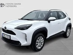 Vit Ny 2025 Toyota Yaris Cross Active SUV | 289 900 kr (Superpris)