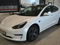 Vit Begagnad 2021 Tesla Model 3 Standard Range Plus Sedan | 288 000 kr (Bra pris)