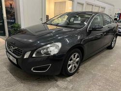 Grå Begagnad 2011 Volvo S60 Momentum Sedan | 99 900 kr (Marknadspris)
