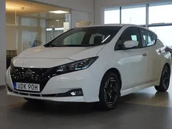 Vit Begagnad 2023 Nissan Leaf Acenta Halvkombi | 198 800 kr (Marknadspris)