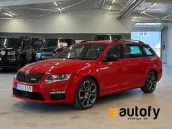 Röd Begagnad 2016 Skoda Octavia RS Kombi | 109 900 kr (Superpris)