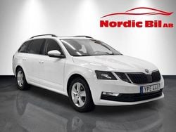 Vit Begagnad 2018 Skoda Octavia Ambition Kombi | 89 900 kr (Superpris)