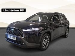 Svart Begagnad 2024 Toyota Corolla Cross Style SUV | 421 500 kr (Lite dyr)