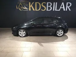 Svart Begagnad 2020 Toyota Corolla Active Halvkombi | 189 500 kr (Lite dyr)