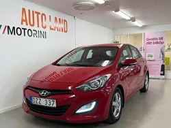 Röd Begagnad 2013 Hyundai i30 Halvkombi | 69 900 kr (Marknadspris)