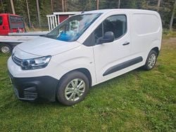Vit Begagnad 2019 Citroën Berlingo Minibuss | 120 000 kr (Bra pris)