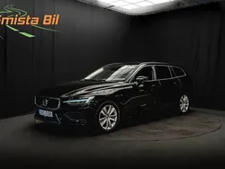 Svart Begagnad 2022 Volvo V60 Kombi | 294 900 kr (Marknadspris)
