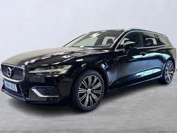 Svart Begagnad 2022 Volvo V60 Kombi | 315 000 kr (Bra pris)