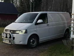 Gul Begagnad 2014 VW T5 Van | 160 000 kr (Dyr)