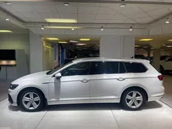 Vit Begagnad 2020 VW Passat GTE Kombi | 249 900 kr (Marknadspris)