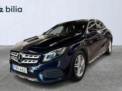 Mörkblå Begagnad 2018 Mercedes GLA200 AMG SUV | 209 900 kr (Marknadspris)