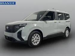 Grå Ny 2024 Ford Tourneo Courier Titanium Minibuss | 363 900 kr (Dyr)